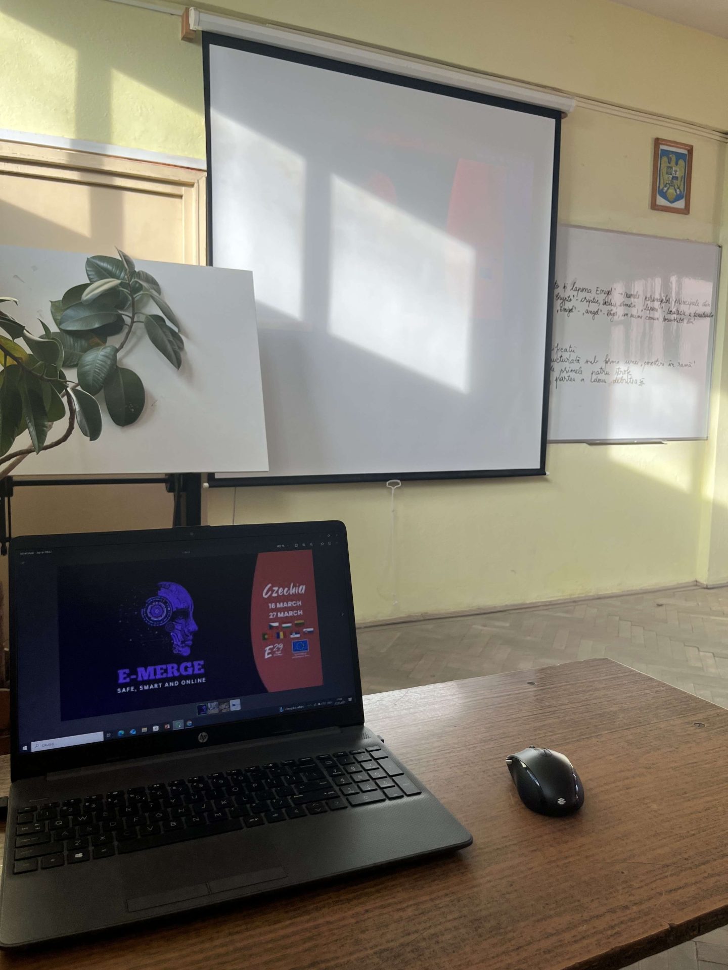 EM RO Liceul Teoretic Octavian Codru Taslauanu