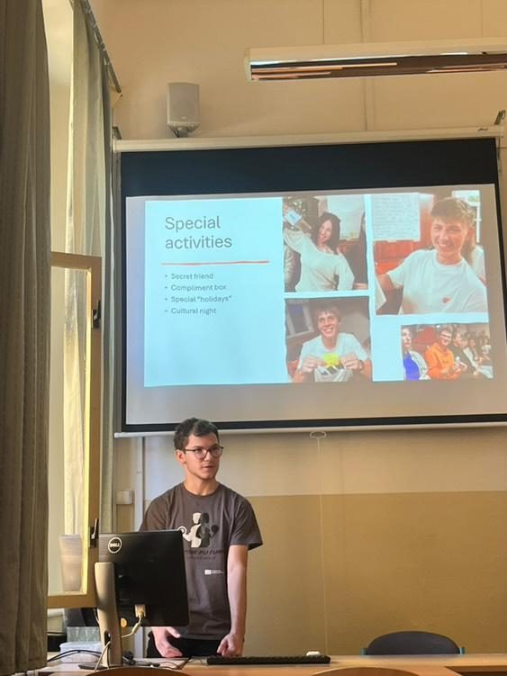 FFF CZ Gymnazium Kladno