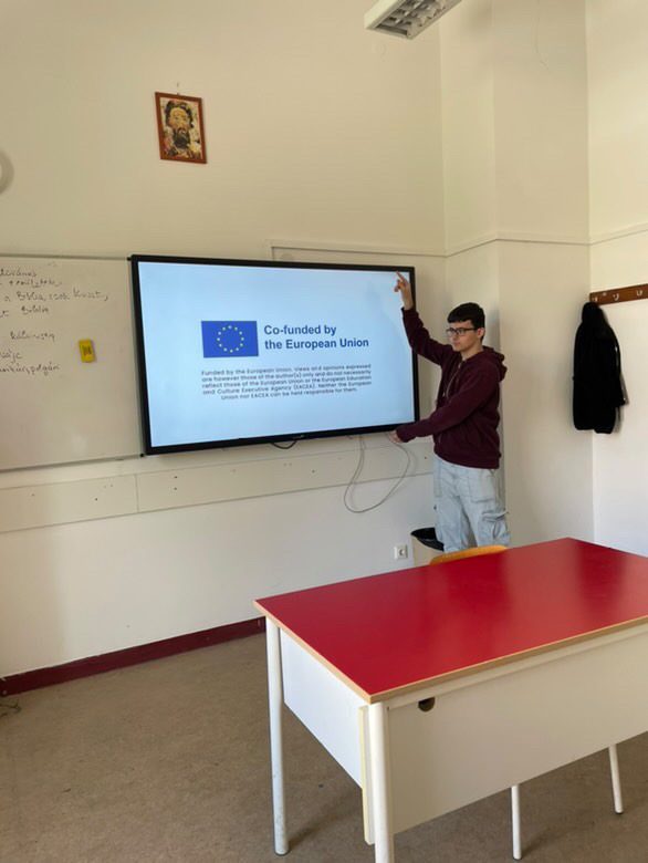 LCA HU Nikola Tesla Szerb Gimnazium