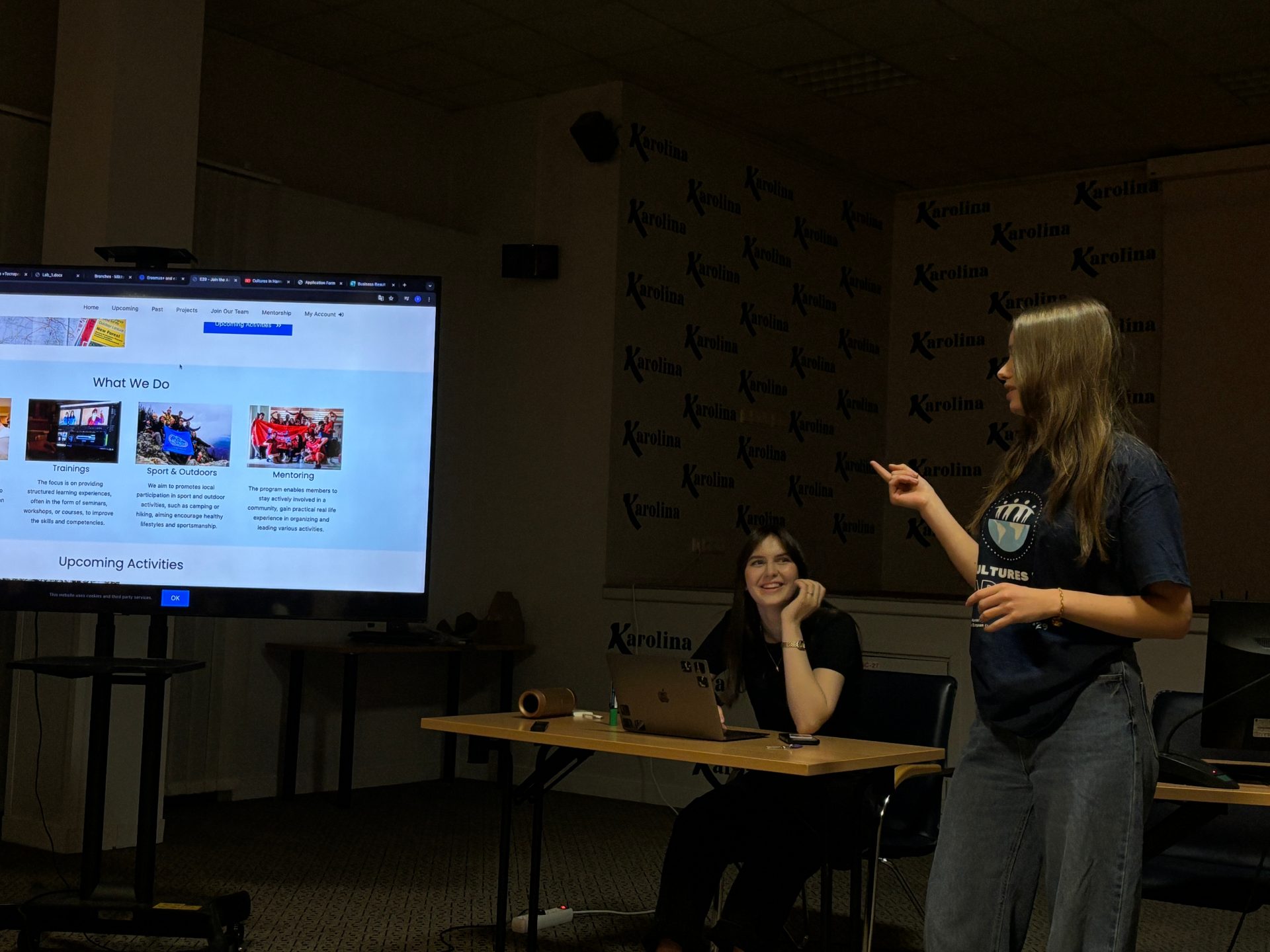 CH LT European Humanities University