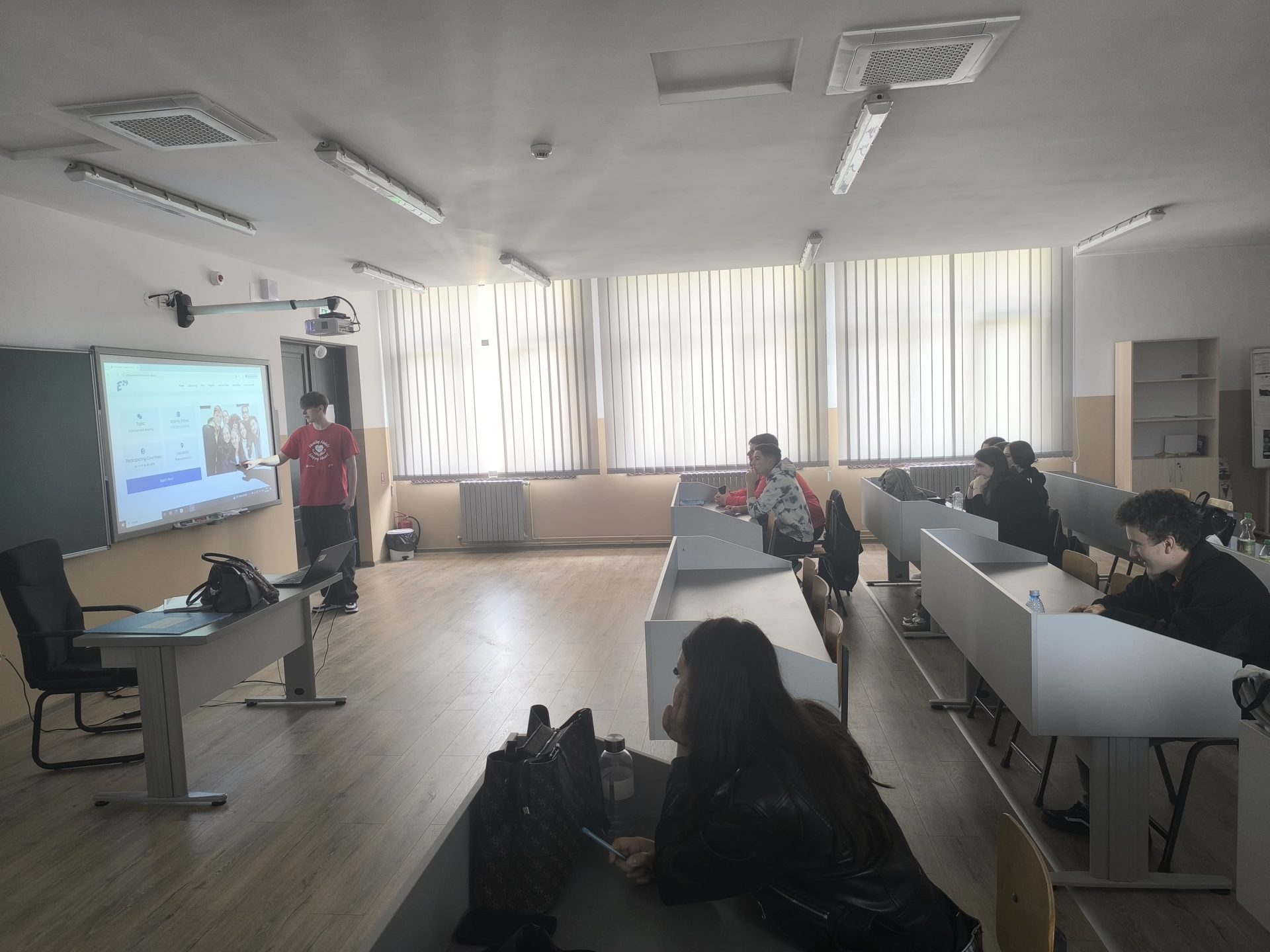 HHHH RO Colegiul Tehnic Armand Calinescu Pitesti