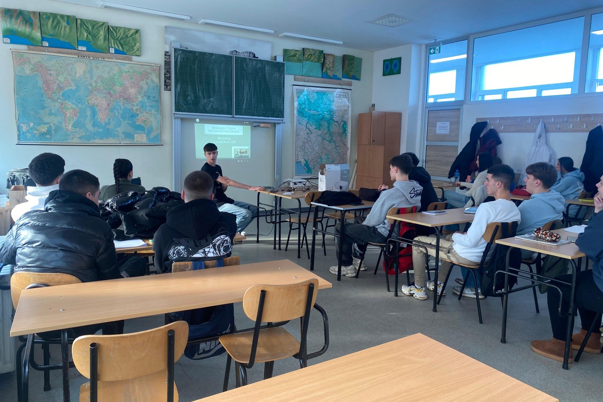 RS Gimnazija Jezdimir Lovic Andrej Tandir