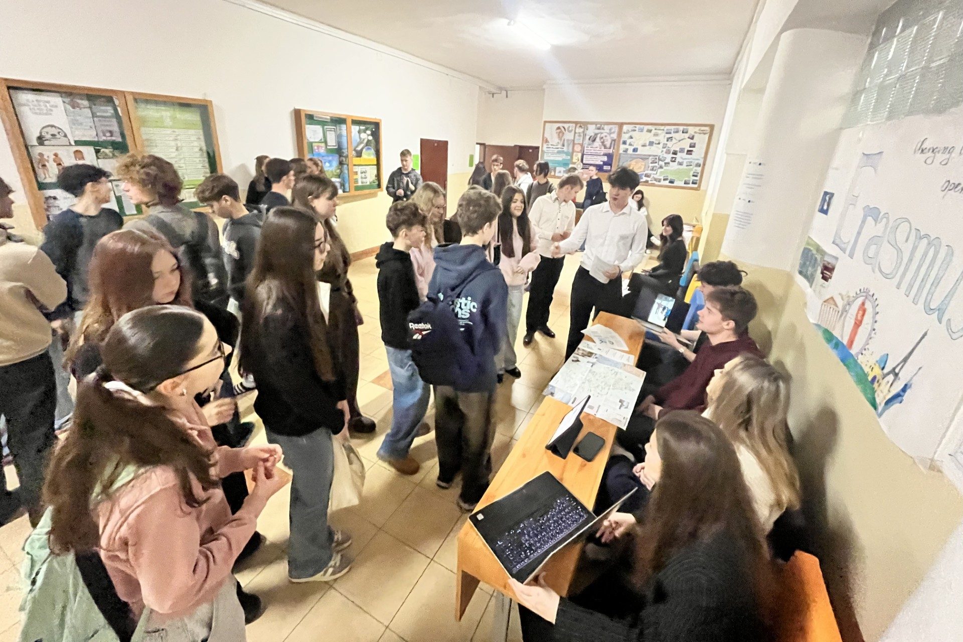 SK Gymnazium Jana Adama Raymana Timea Dadovska