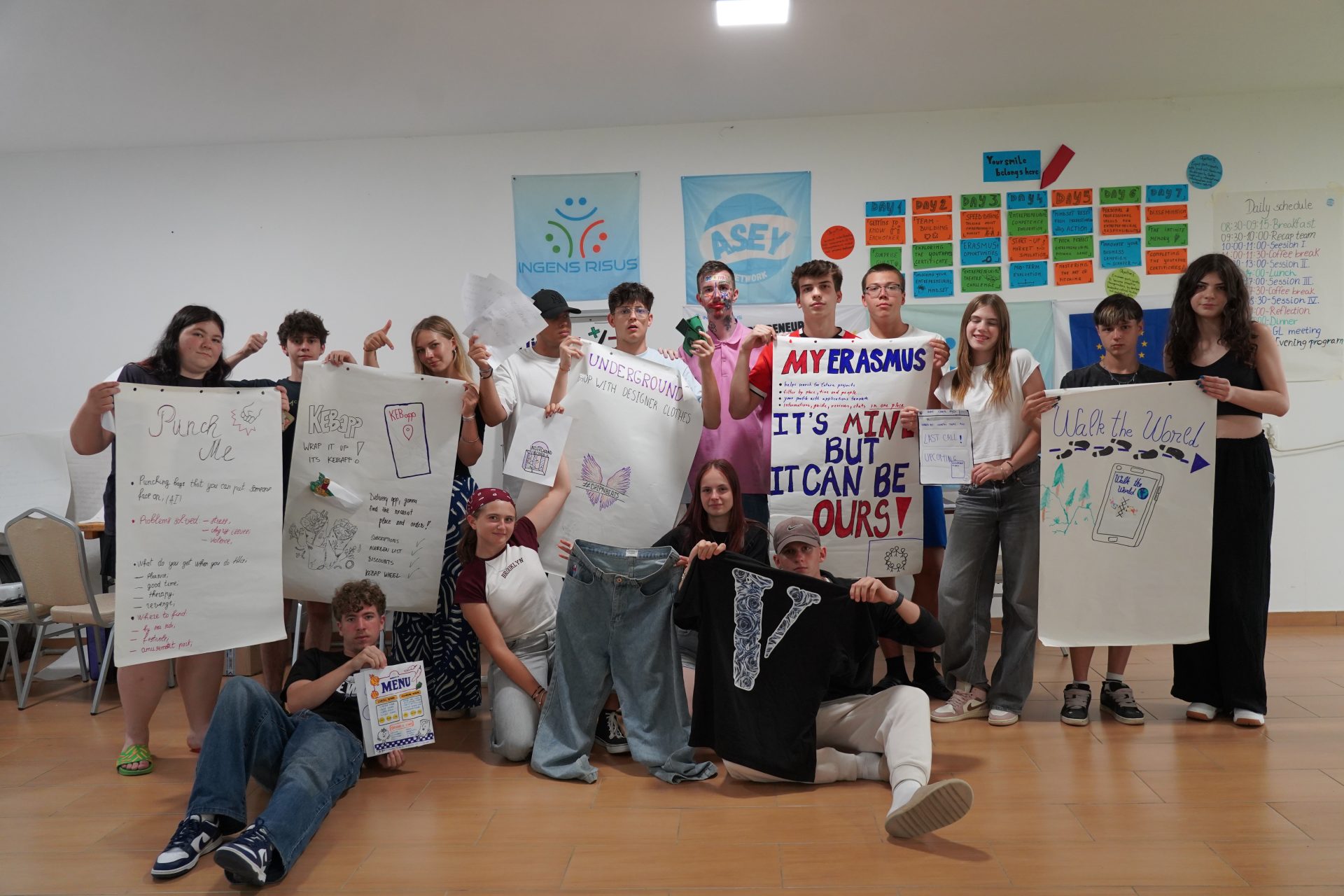 25EX IR A3 Young Entrepreneursin Action