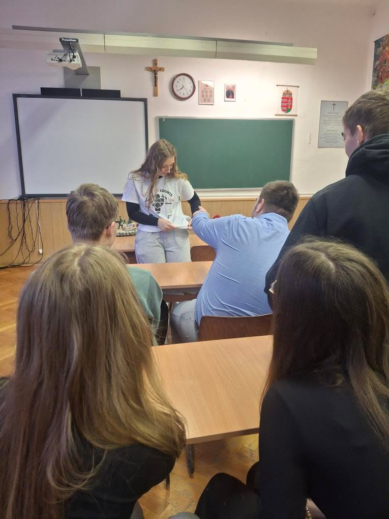 HU School Kata Szabo1