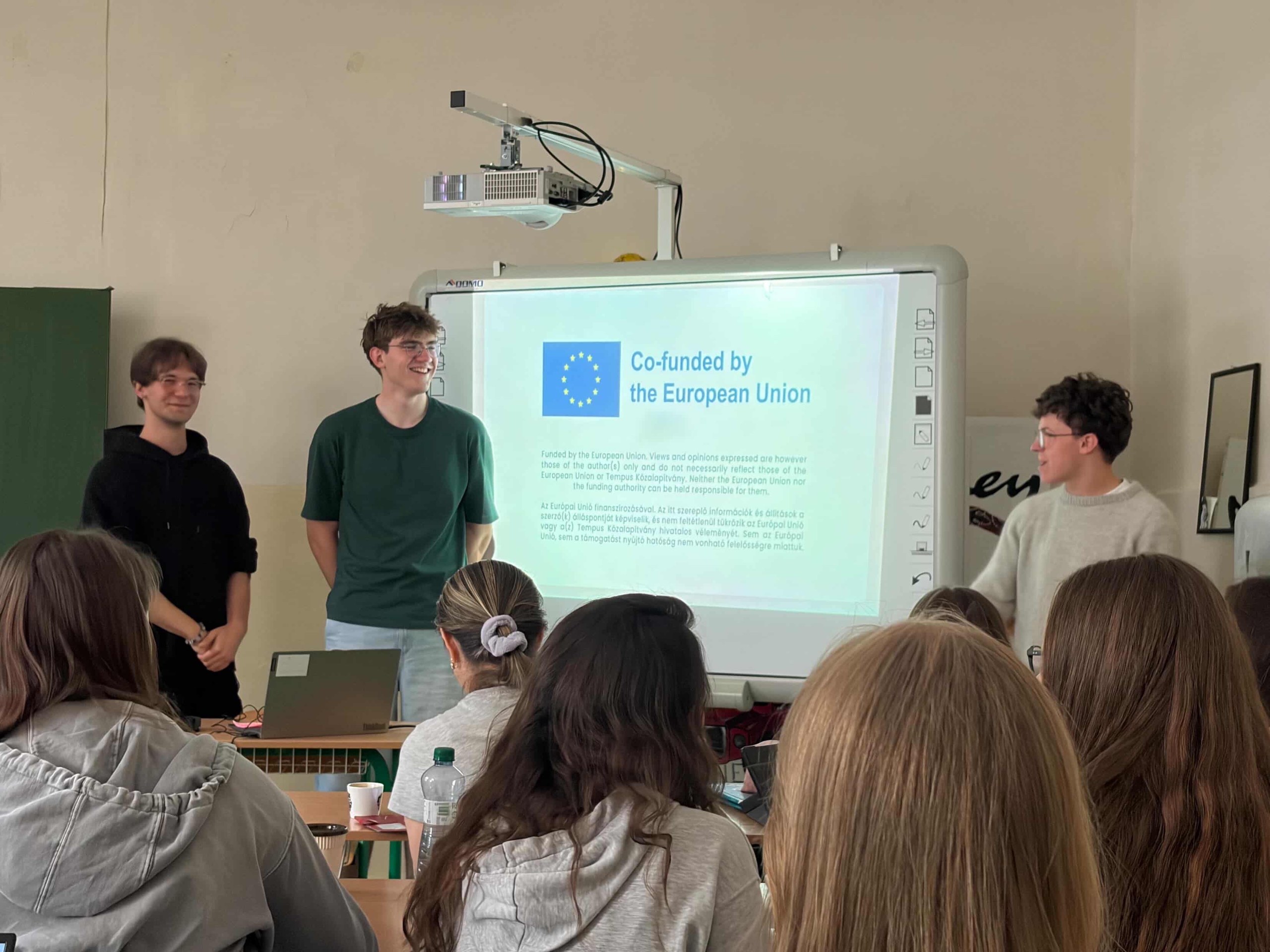 Vibe Check - School - DEOR