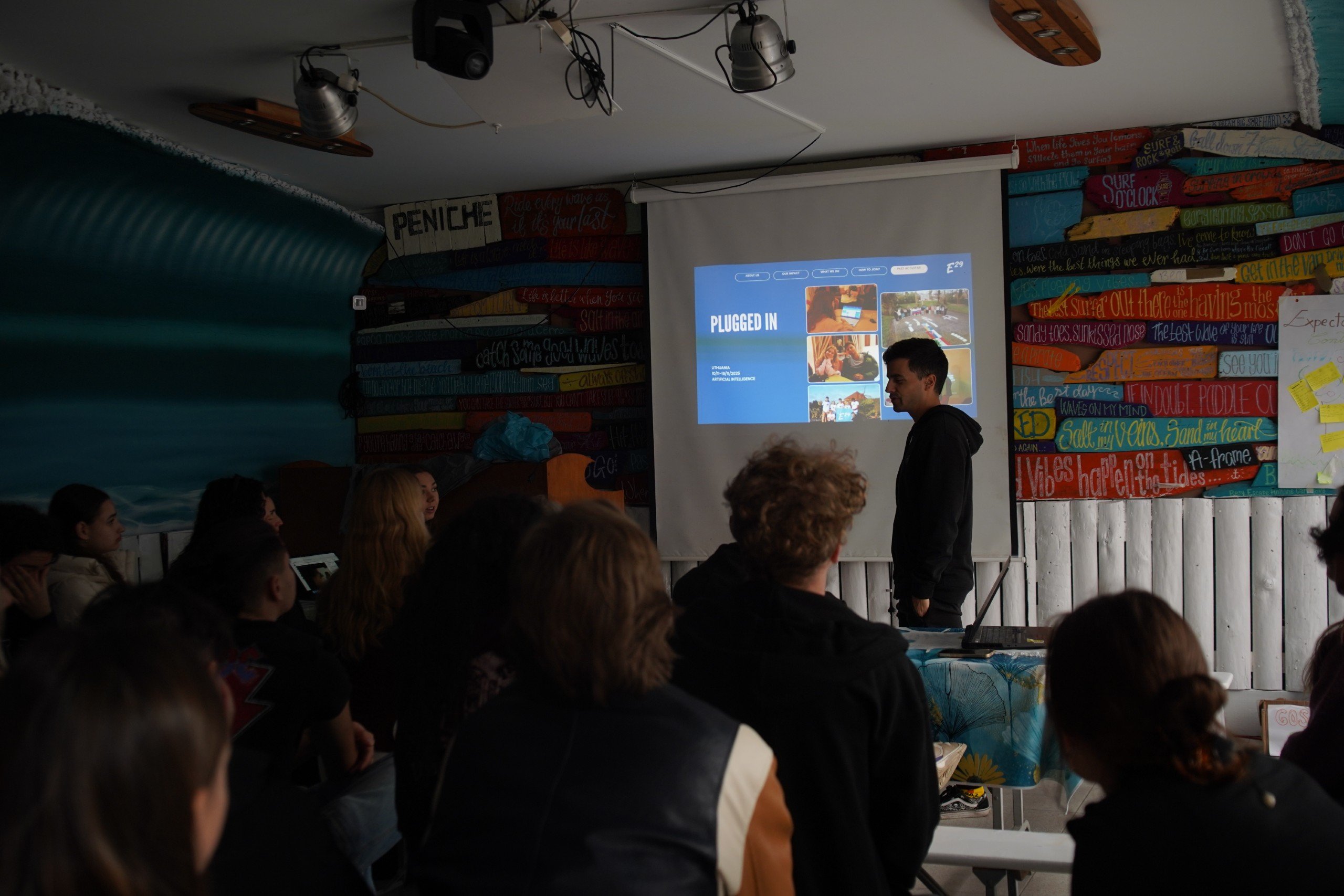 Plugged In dissemination, Peniche