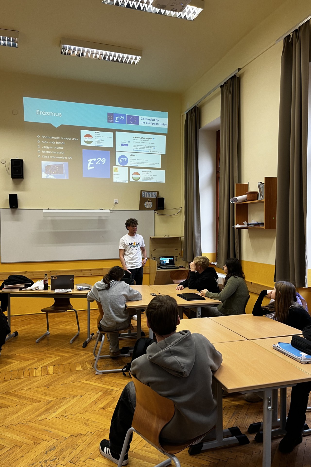 HU Kozgazdasagi Politechnikum Alternative High School Aron Bartus